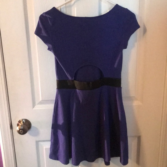 American Eagle open back dress, new with tags - Picture 2 of 2